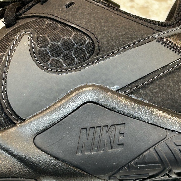 Nike Men’s Legent Essential 2 Training Sneaker - Picture 9 of 9